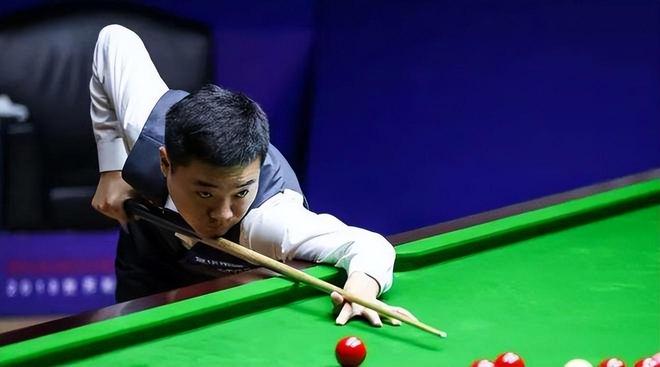 天空：纽卡对谢什科报价8000万欧+浮动，曼联不想卷入竞价战