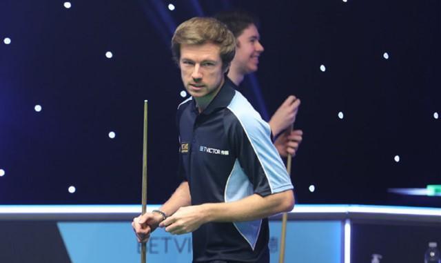 记者：昨晚阿代米和于根伟指导聊了挺久，阿代米哭了